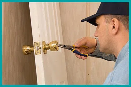Top Locksmith Services Lees Summit, MO 816-318-7304 Top Locksmith Services Lees Summit, MO 816-318-7304 - 1-Locksmith